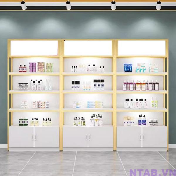tu trung bay my pham cao cap TTB003 Tủ trưng bày mỹ phẩm cao cấp TTB003