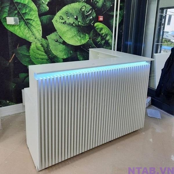 quay le tan chu L 1m4 x 1m4 QLT038 Quầy lễ tân chữ L 1m4 x 1m4 QLT038