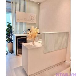 Quầy lễ tân spa 1m2 QS013