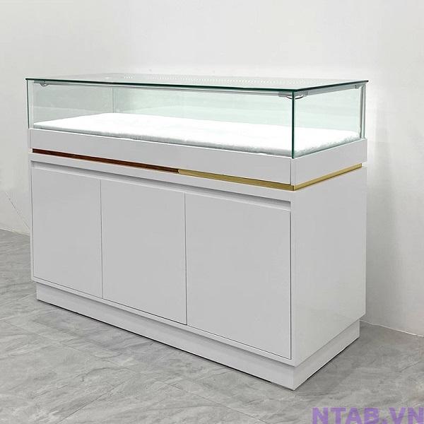 tu trung bay TTS004 Tủ trưng bày TTS004