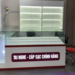 Tủ trưng bày điện thoại phối màu đỏ trắng TDT005
