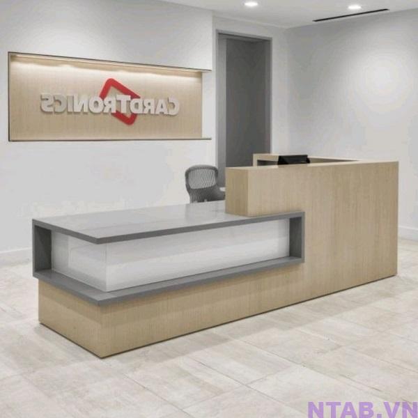 quay le tan van phong cao cap 2m4 QLT079 Quầy lễ tân văn phòng cao cấp 2m4 QLT079