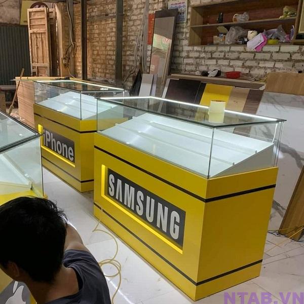 tu trung bay dien thoai nam gia re TDT006 Tủ trưng bày điện thoại nằm giá rẻ TDT006